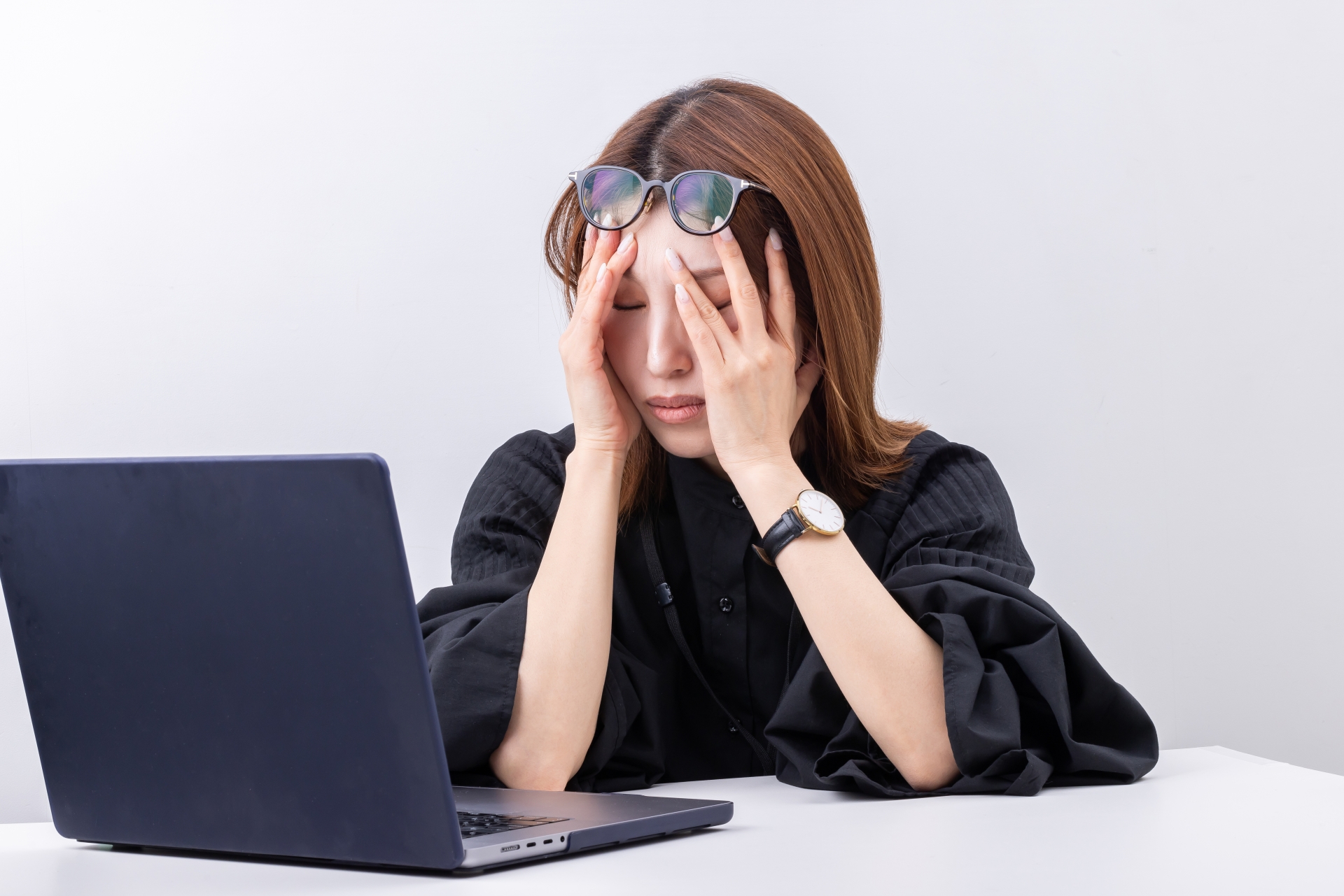 まばたきの練習でドライアイを改善