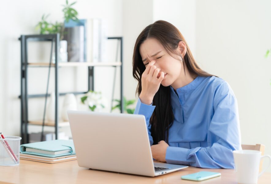 レーシック手術後にピントが合わないのはなぜ？対処方法や手術を受ける際の注意点とは